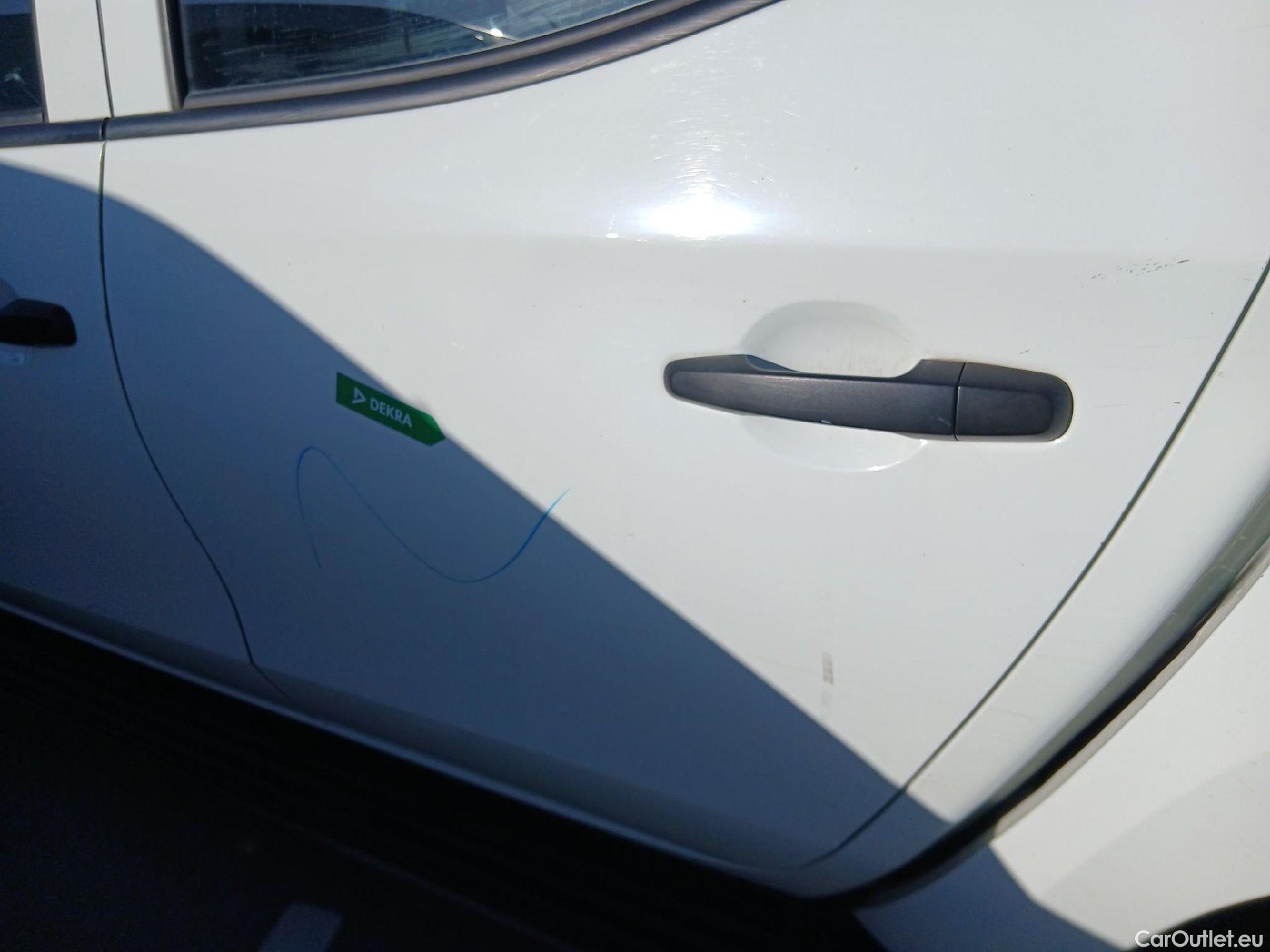  Mitsubishi  L200 MITSUBISHI  / 2019 / 4P / pickup doble cabina D/C 220 DI-D M-Pro #11