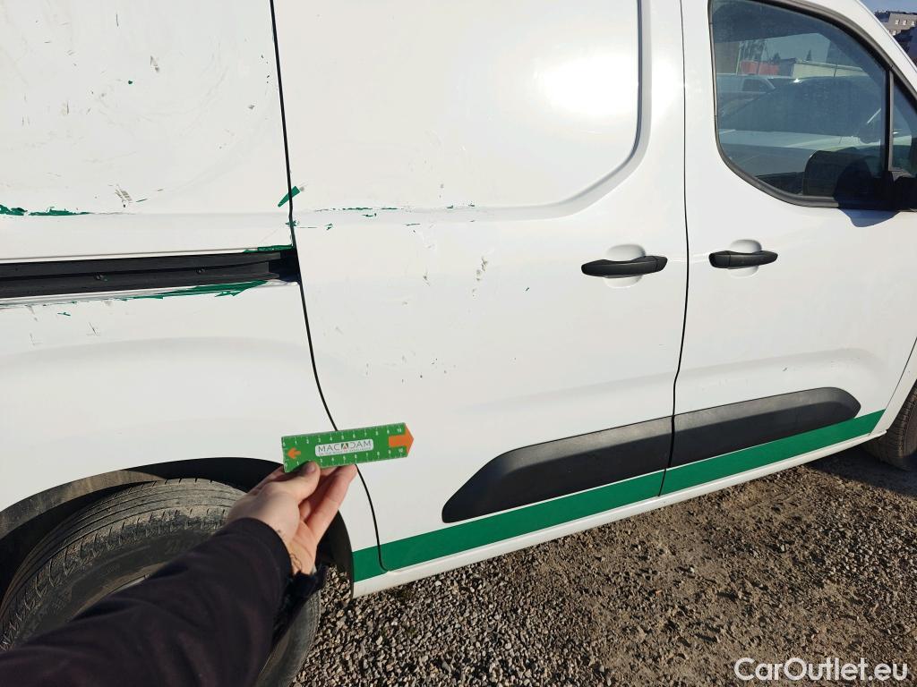  Peugeot  Partner PEUGEOT  / 2018 / 3P / furgón derivado de turismo Pro Standard 600kg BlueHDi 73kW (AC) #32