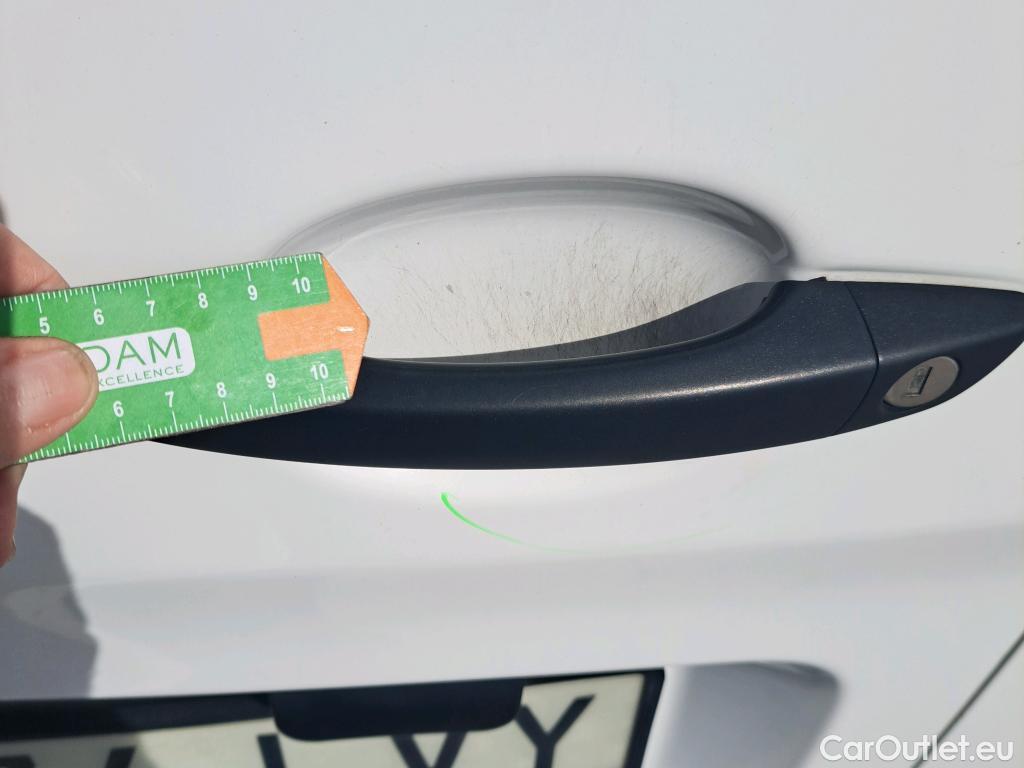  Opel  Vivaro OPEL  / 2019 / 4P / furgón 1.5 D 88kW (120CV) M Std Express M.P. DC #37