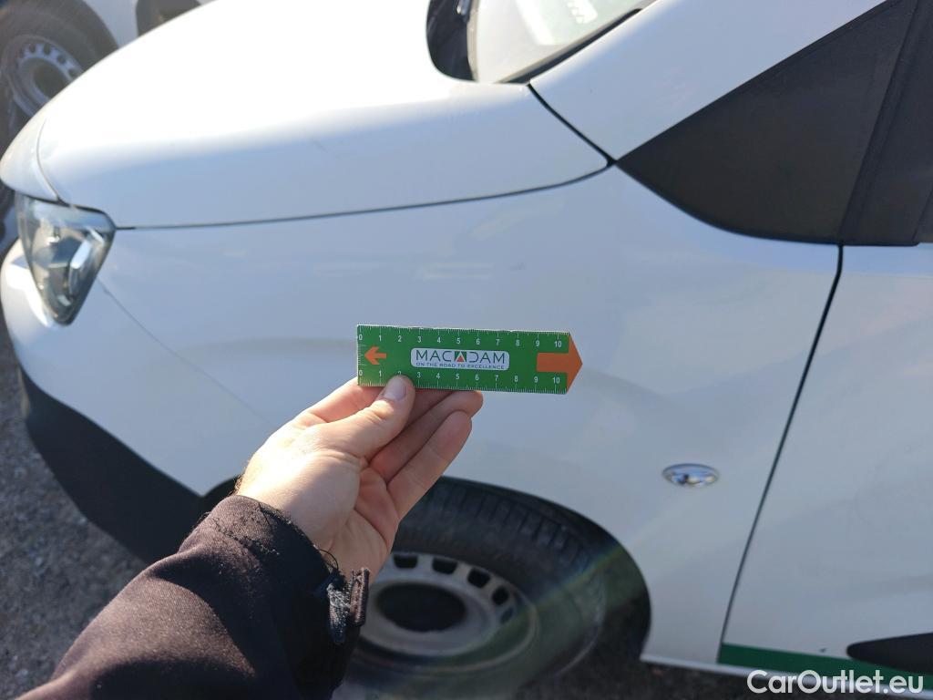  Peugeot  Partner PEUGEOT  / 2018 / 3P / furgón derivado de turismo Pro Standard 600kg BlueHDi 73kW (AC) #75