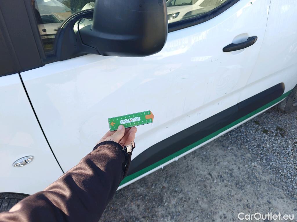  Peugeot  Partner PEUGEOT  / 2018 / 3P / furgón derivado de turismo Pro Standard 600kg BlueHDi 73kW (AC) #34