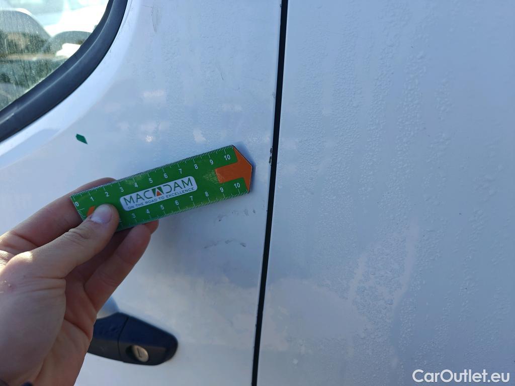  Peugeot  Partner PEUGEOT  / 2018 / 3P / furgón derivado de turismo Pro Standard 600kg BlueHDi 73kW (AC) #47