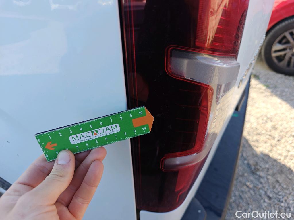  Peugeot  Partner PEUGEOT  / 2018 / 3P / furgón derivado de turismo Pro Standard 600kg BlueHDi 73kW (AC) #72