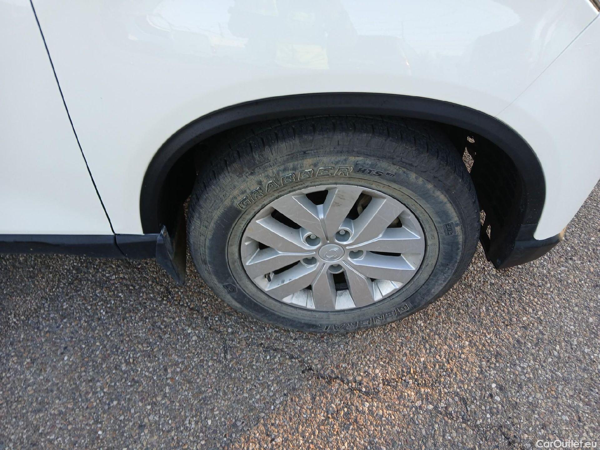  Land Rover  Discovery SSANGYONG Musso / 2022 / 4P / pickup doble cabina Sports D22DTR 4x4 Pro (AC) #22