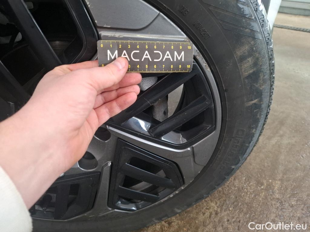  Citroen  C4  Berline Feel Pack 1.5 BlueHDI 110CV BVM6 E6d #7