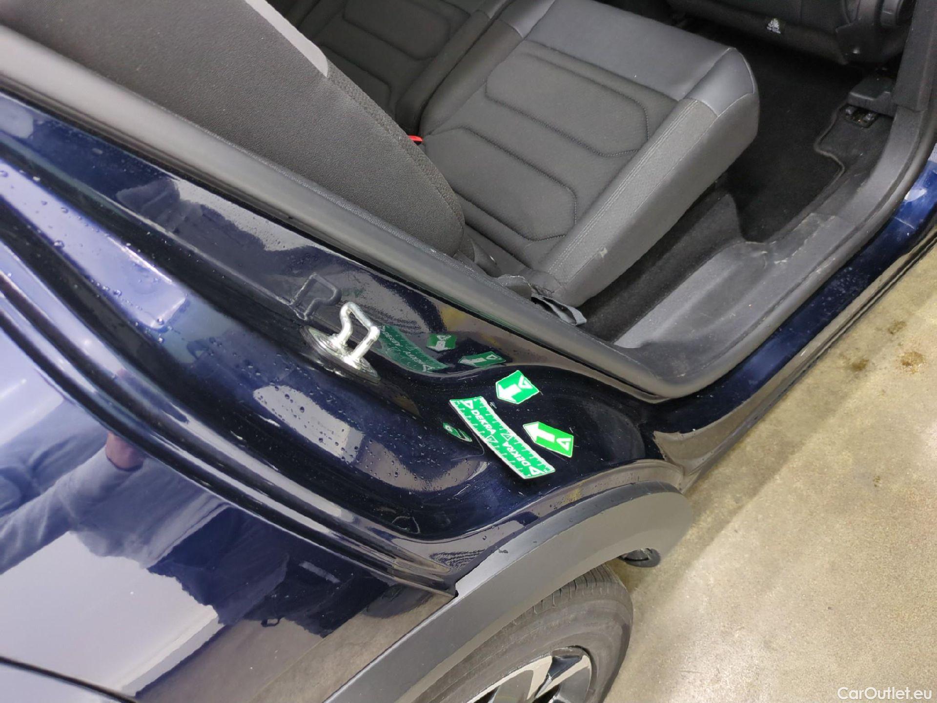  Citroen  C5 CITROEN  Aircross / 2022 / 5P / SUV Hybrid rechargeable 225 e-EAT8 Feel Pack #26