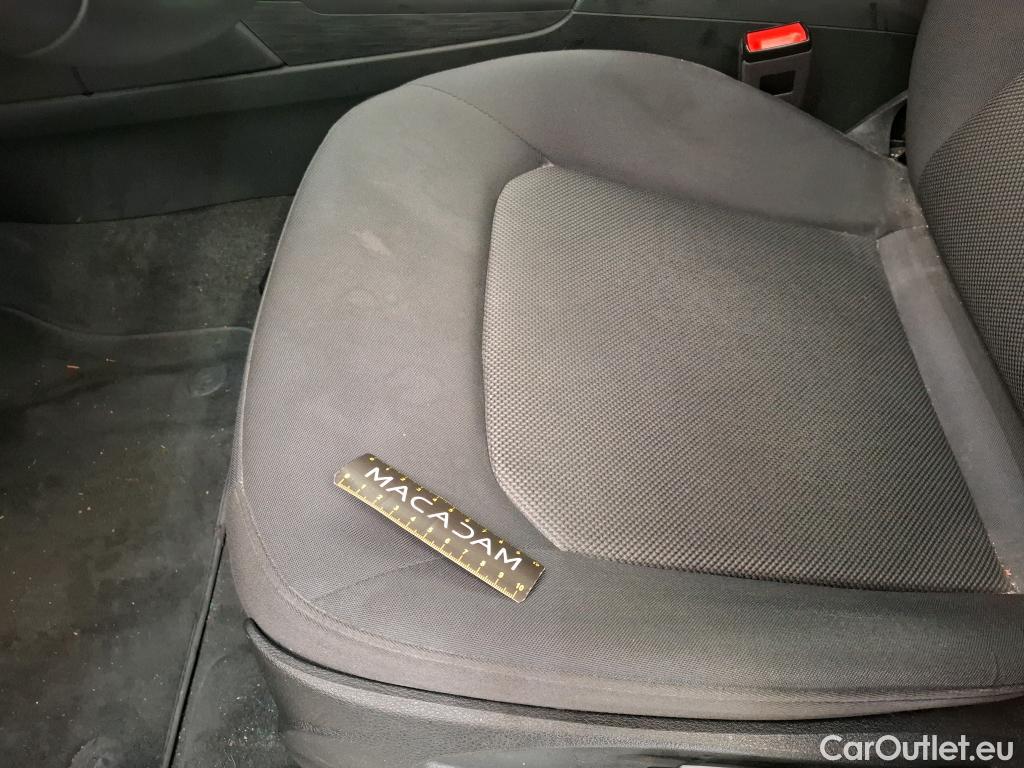  Audi  A3 AUDI  Sportback / 2016 / 5P / Berline 35 TFSI 150 COD S TRONIC BUSINESS LINE #26