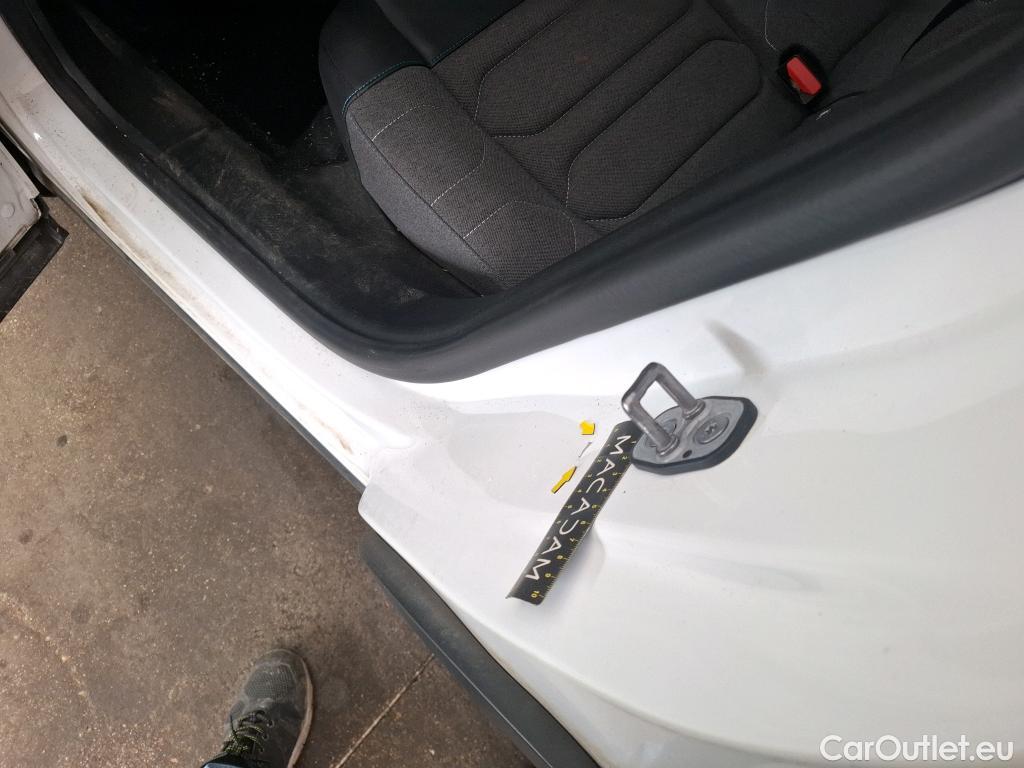  Citroen  C4  Berline Feel Pack 1.5 BlueHDI 110CV BVM6 E6d #10