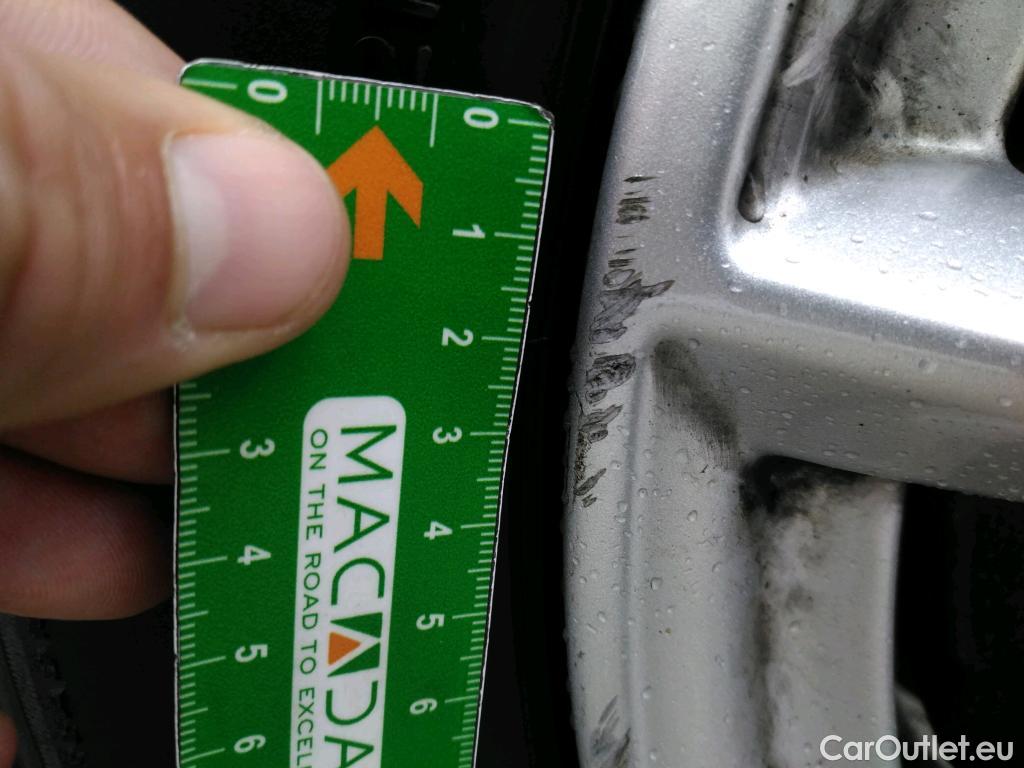  Bmw  Serie 2 Série 2 Active Tourer 216d Lounge 1.5 115CV BVA7 E6d #26