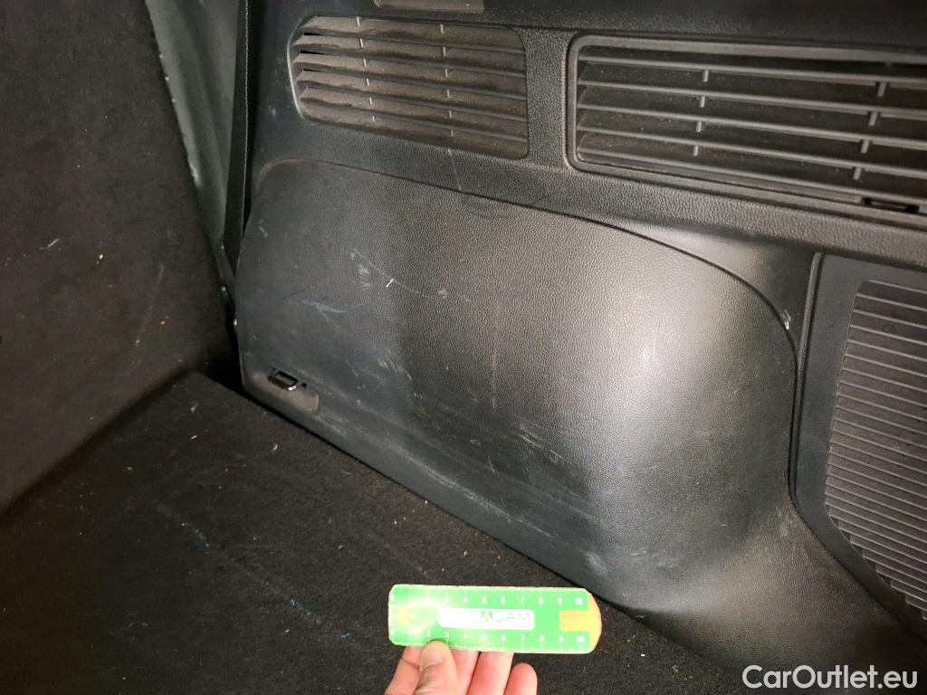  Ford  Kuga FORD  / 2019 / 5P / SUV 2.5 190 hybrid Flexifuel Pshift Titanium #14