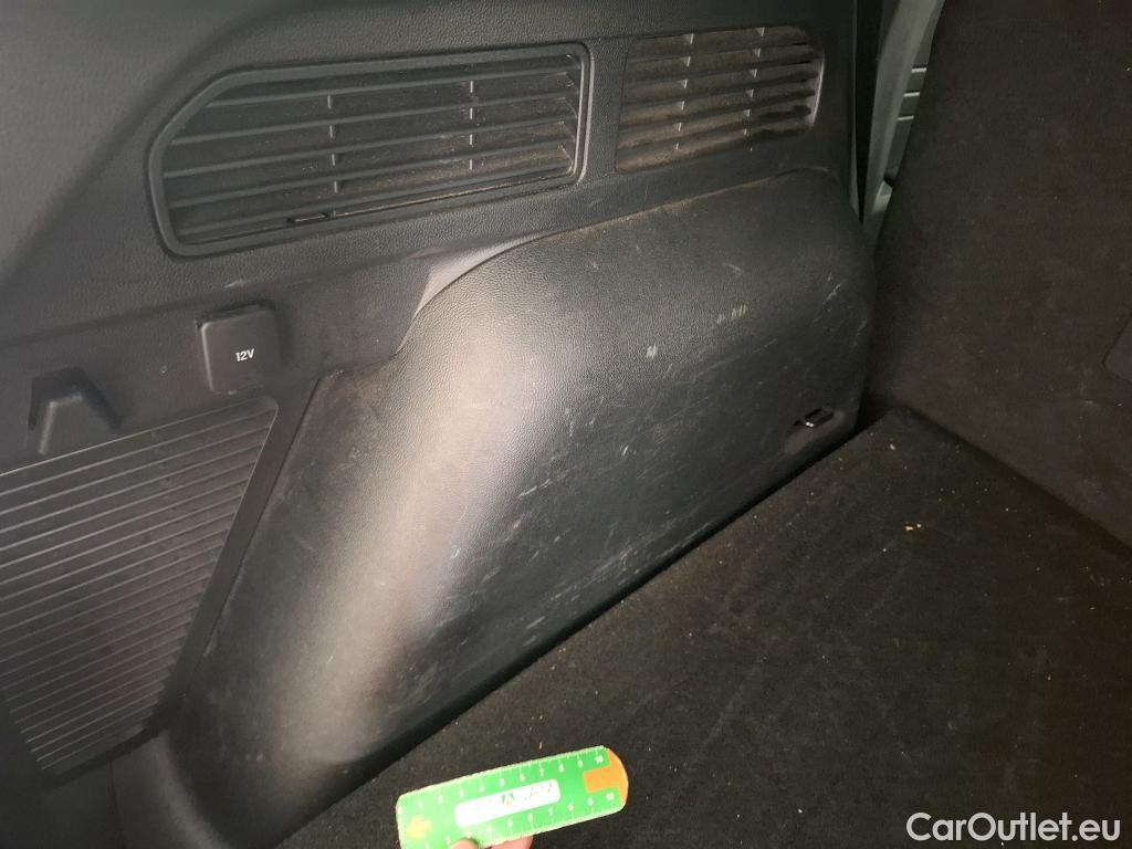  Ford  Kuga FORD  / 2019 / 5P / SUV 2.5 190 hybrid Flexifuel Pshift Titanium #25