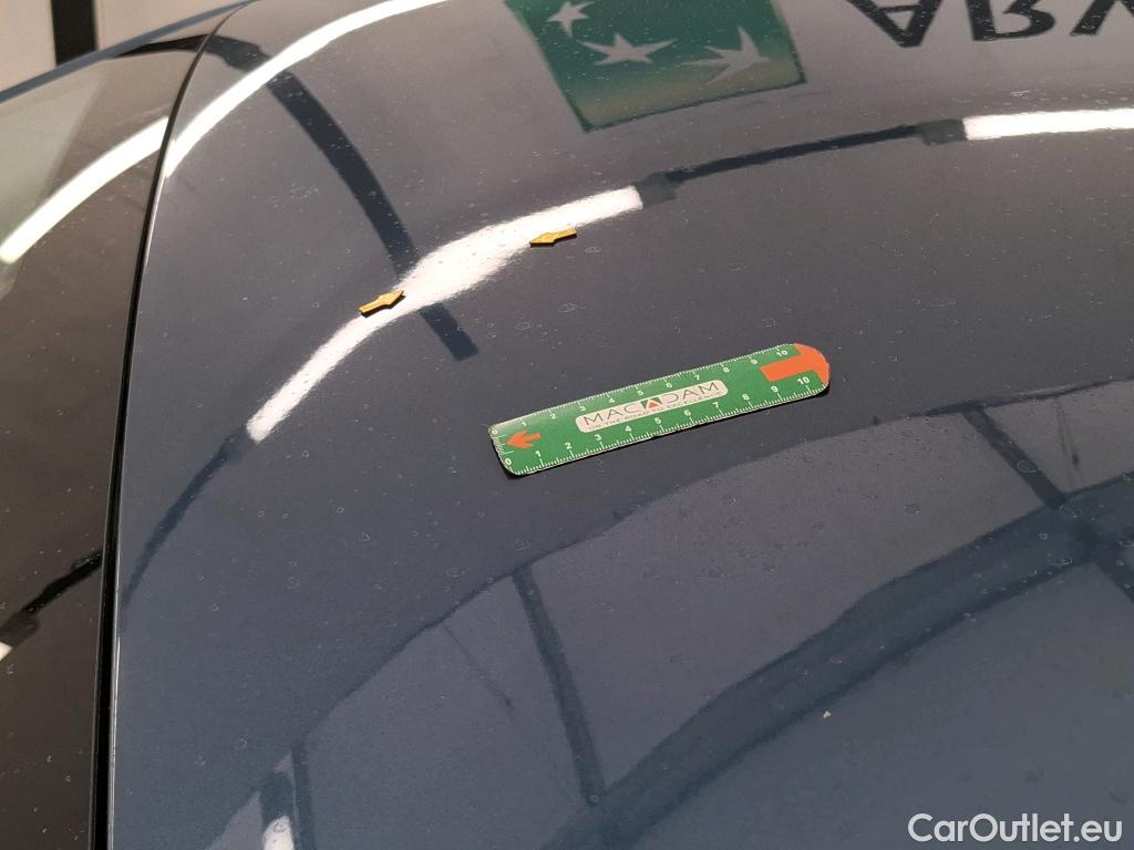  Ford  Kuga FORD  / 2019 / 5P / SUV 2.5 190 hybrid Flexifuel Pshift Titanium #4