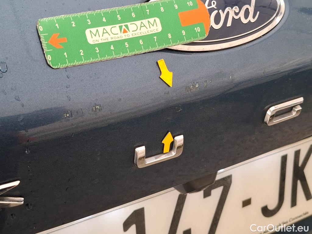  Ford  Kuga FORD  / 2019 / 5P / SUV 2.5 190 hybrid Flexifuel Pshift Titanium #13