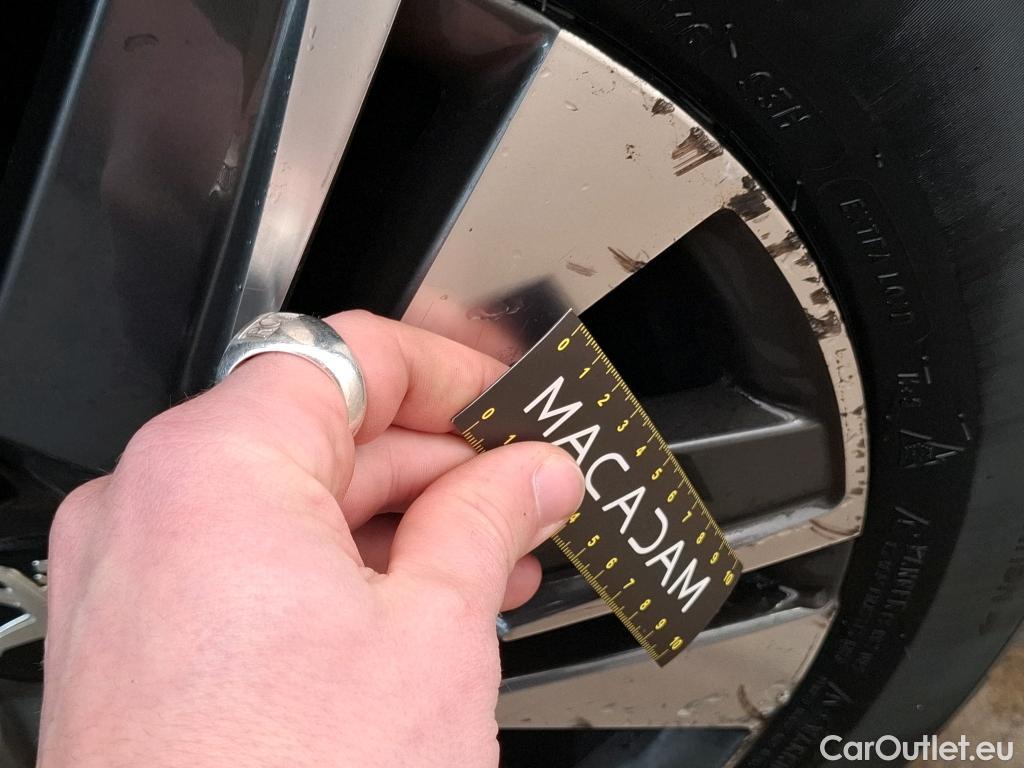  Peugeot  2008  Allure Business 1.2 PureTech 110CV BVA6 E6 #20