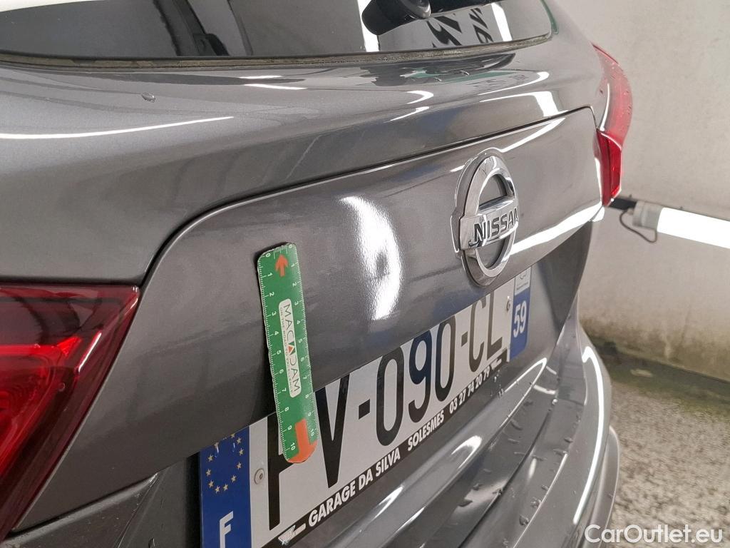  Nissan  Qashqai NISSAN  / 2017 / 5P / Crossover 1.3 DIG-T 160 DCT Business Edition #19