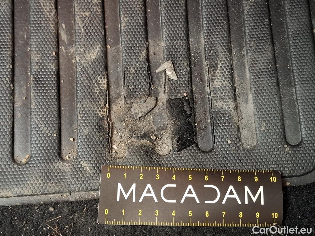  Peugeot  2008  Allure Business 1.2 PureTech 110CV BVA6 E6 #45