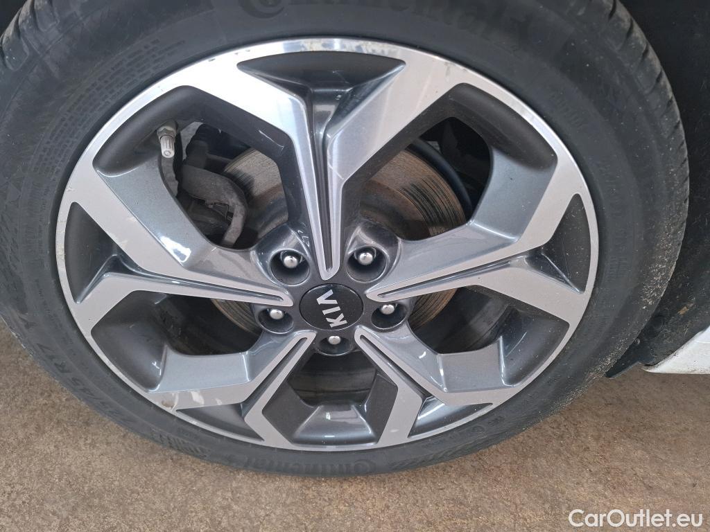  KIA  Cee'd KIA ceed / 2018 / 5P / Break 1.6 GDI ISG ISG PHEV PREMIUM SW DCT7 #18