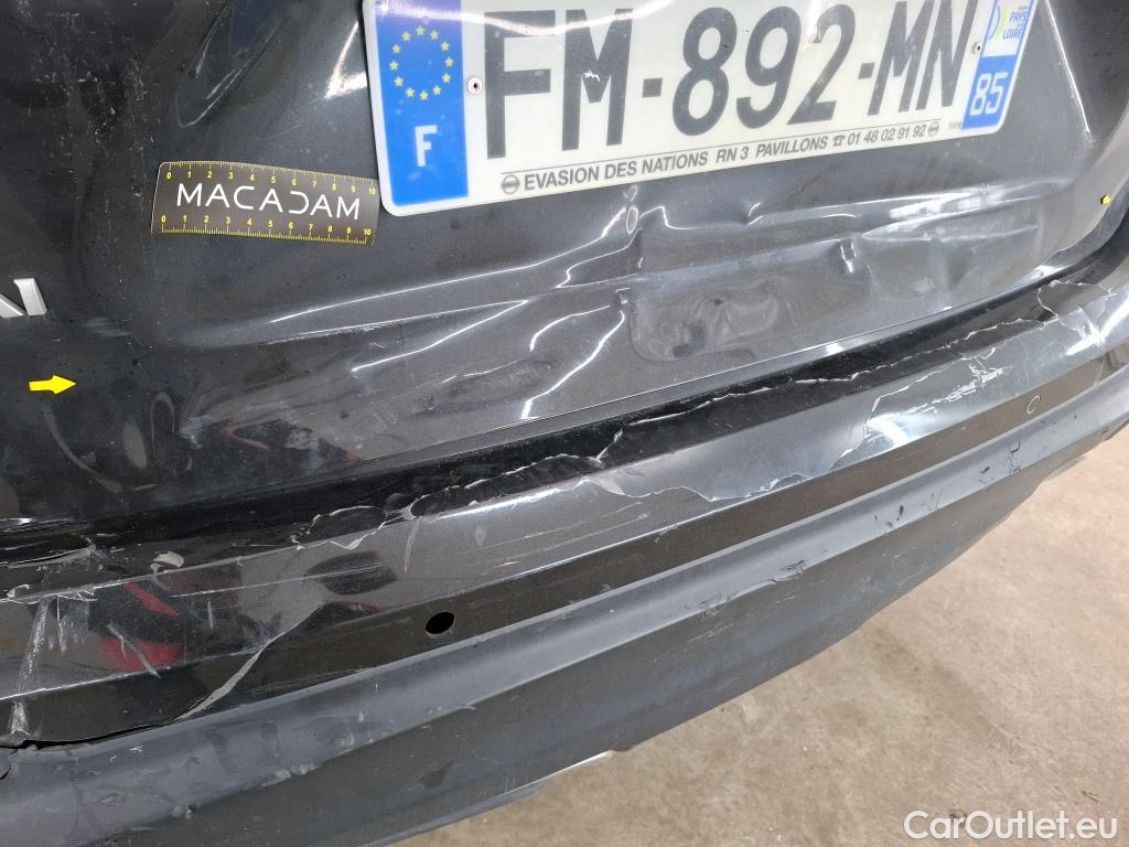  Nissan  Qashqai NISSAN  / 2017 / 5P / Crossover 1.3 DIG-T 140 Tekna #2