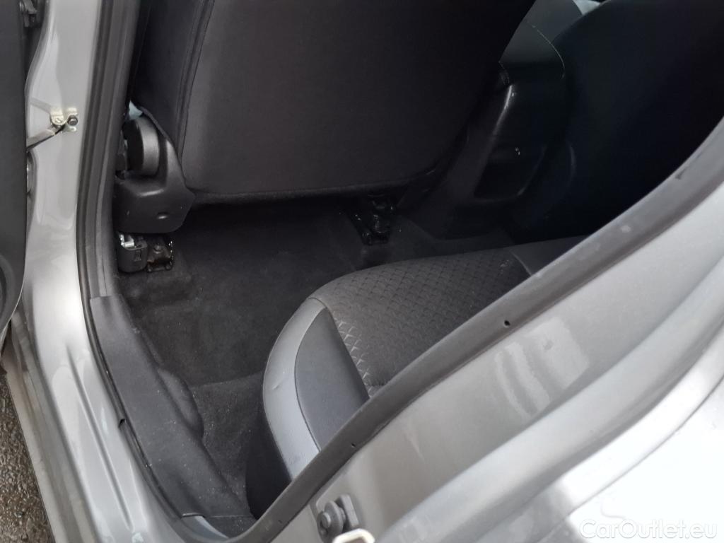  Nissan  Juke NISSAN  / 2019 / 5P / Crossover Hybrid 143 Business+ #35