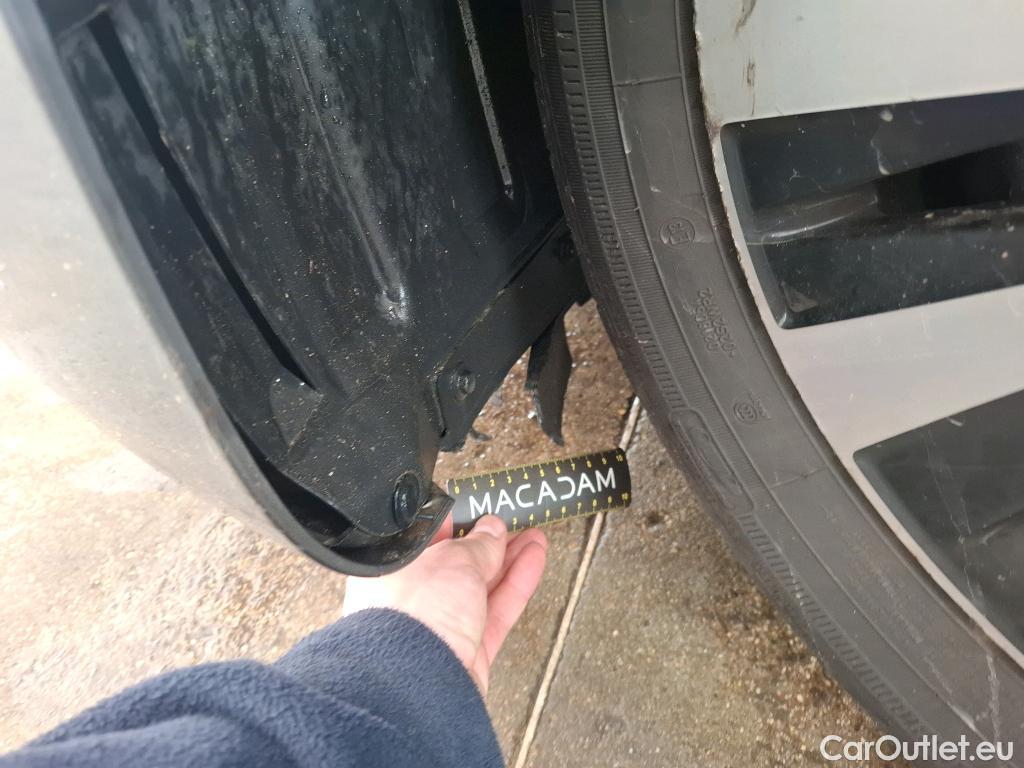  Mercedes  A-Klasse MERCEDES-BENZ Classe A Compact / 2018 / 5P / Berline A 180 d Business Line #22