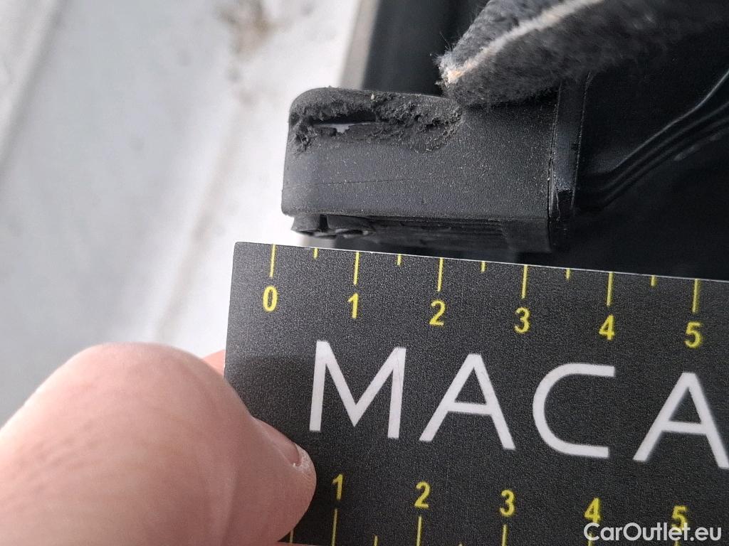  Mercedes  GLA MERCEDES-BENZ  / 2020 / 5P / SUV 2.0  200 D BUSINESS LINE DCT #66