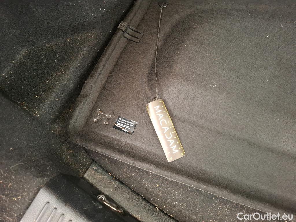  Mercedes  A-Klasse MERCEDES-BENZ Classe A Compact / 2018 / 5P / Berline A 180 d Business Line #29