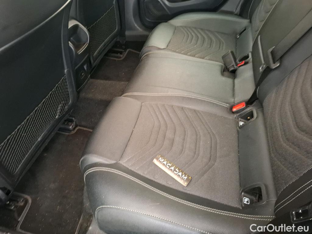  Mercedes  A-Klasse MERCEDES-BENZ Classe A Compact / 2018 / 5P / Berline A 180 d Business Line #26