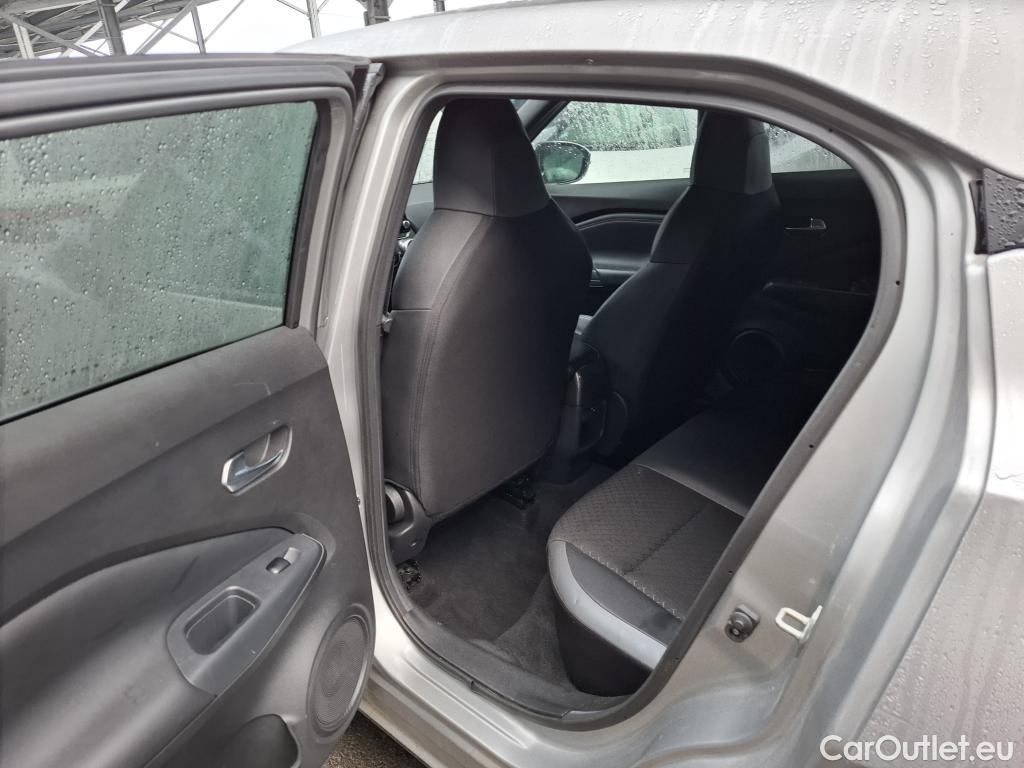  Nissan  Juke NISSAN  / 2019 / 5P / Crossover Hybrid 143 Business+ #30