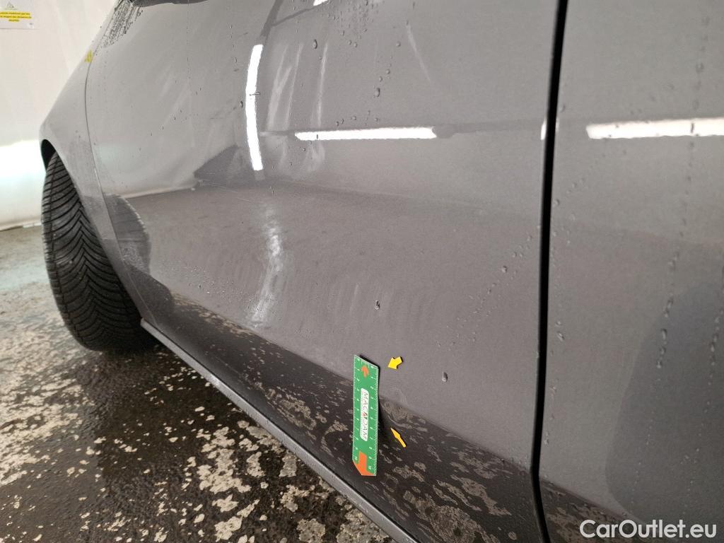  Mercedes  CLA-Klasse MERCEDES-BENZ CLA Shooting Brake / 2019 / 5P / Break CLA 200 d Business Line BA8 #4