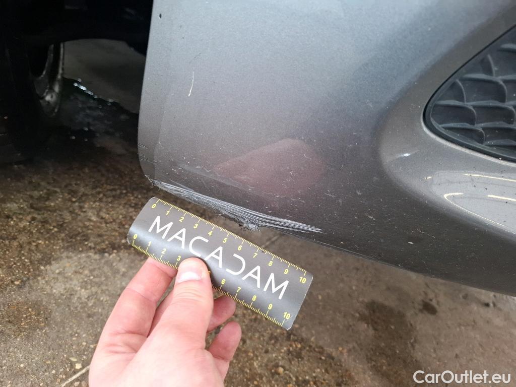  Mercedes  A-Klasse MERCEDES-BENZ Classe A Compact / 2018 / 5P / Berline A 180 d Business Line #17