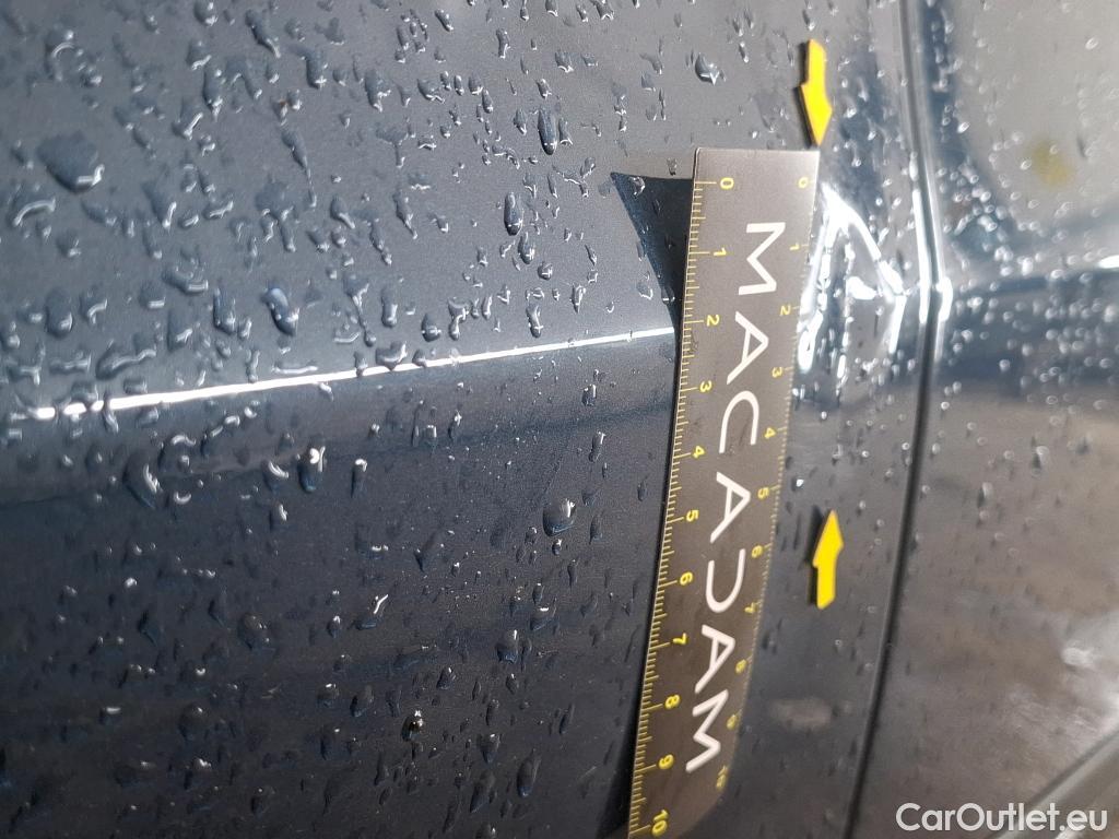  Mercedes  GLA MERCEDES-BENZ  / 2020 / 5P / SUV 1.3  250 e AMG LINE DCT #40