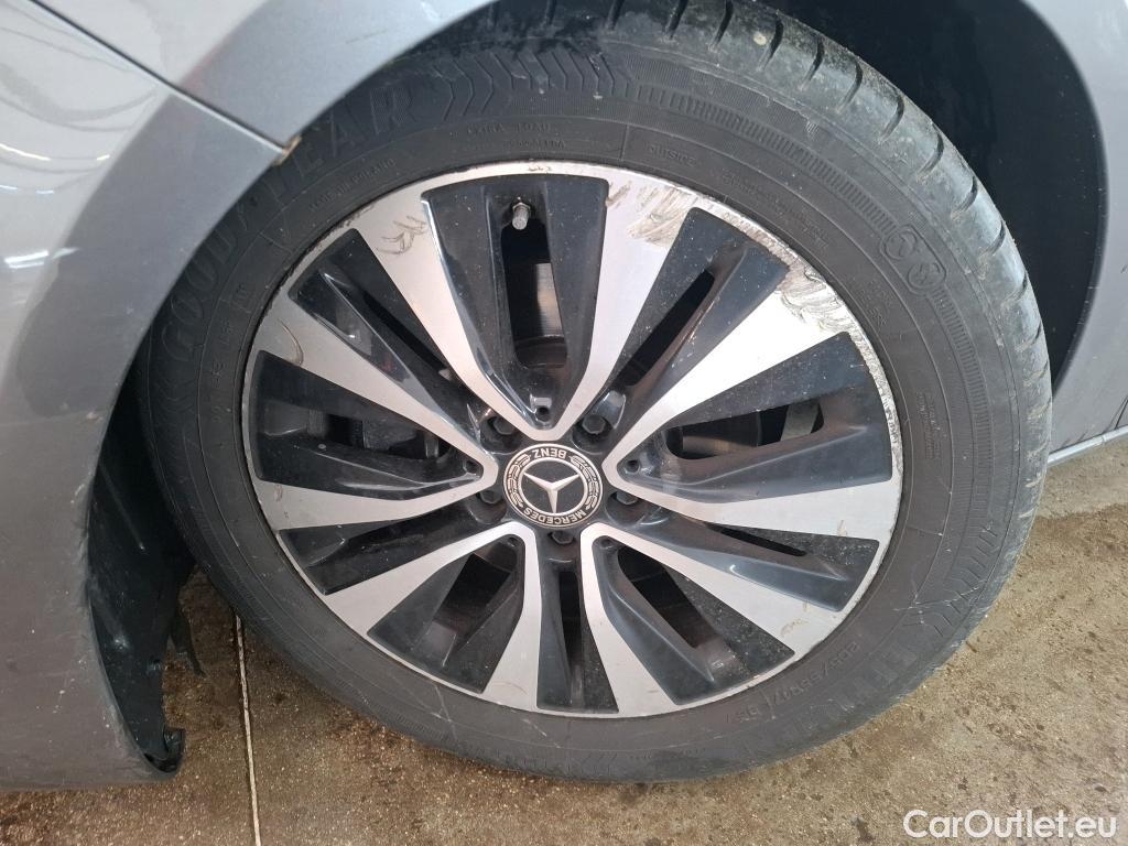  Mercedes  A-Klasse MERCEDES-BENZ Classe A Compact / 2018 / 5P / Berline A 180 d Business Line #2