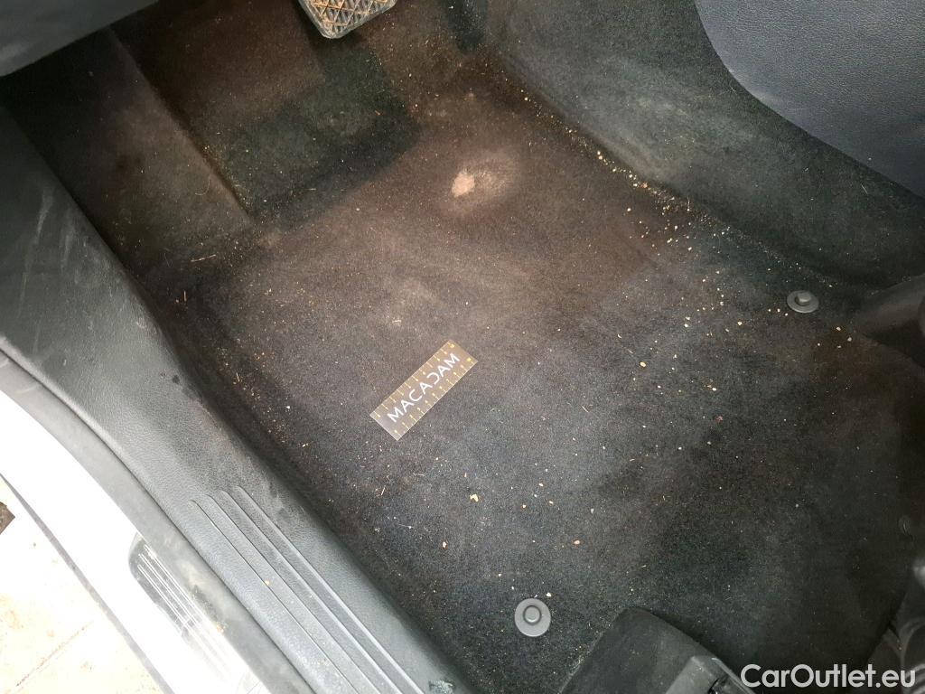  Mercedes  GLA MERCEDES-BENZ  / 2020 / 5P / SUV 2.0  200 D BUSINESS LINE DCT #47