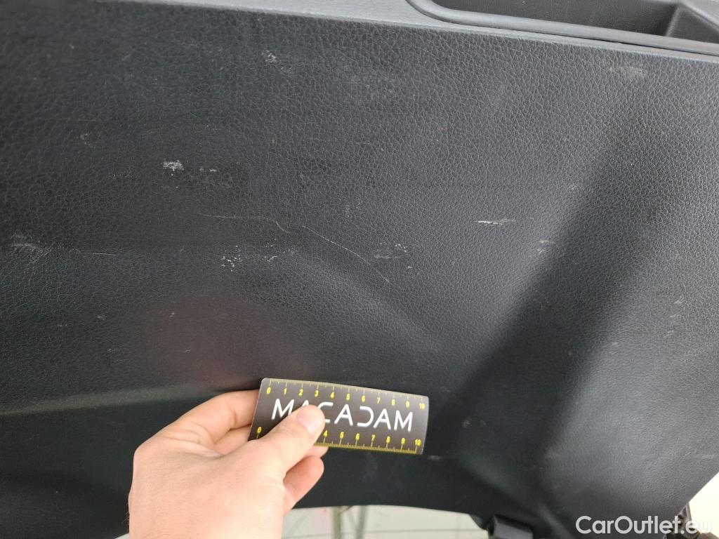  Nissan  Qashqai NISSAN  / 2017 / 5P / Crossover 1.3 DIG-T 140 Tekna #48