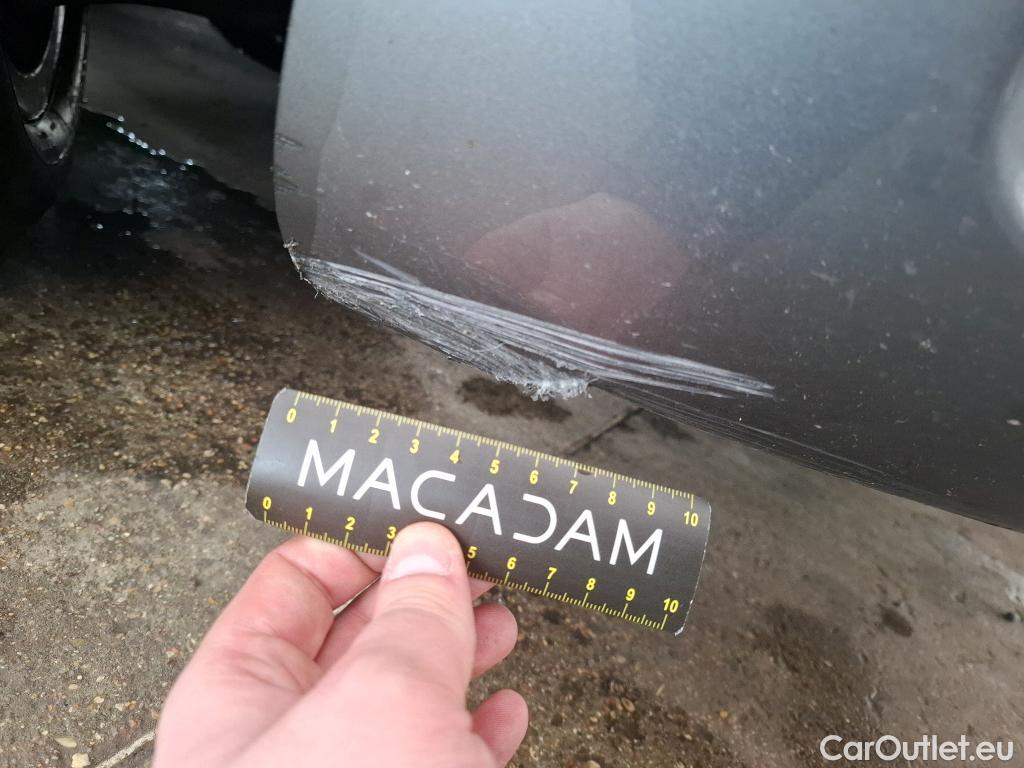  Mercedes  A-Klasse MERCEDES-BENZ Classe A Compact / 2018 / 5P / Berline A 180 d Business Line #18