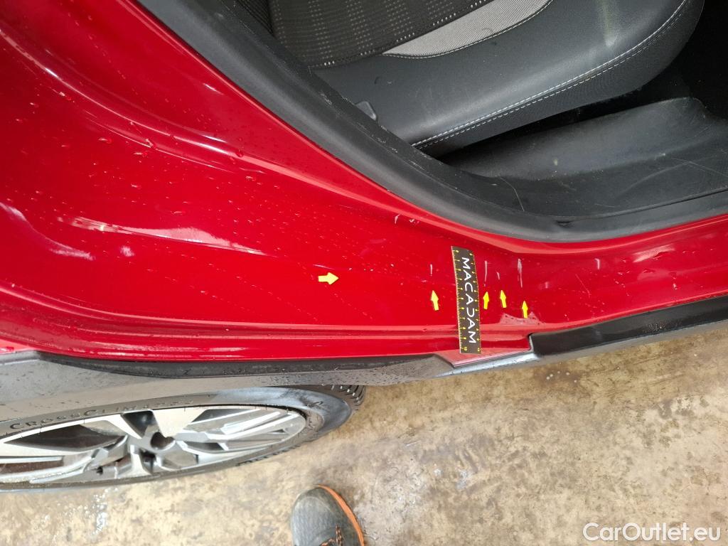  Peugeot  2008  Allure Business 1.2 PureTech 110CV BVA6 E6 #11