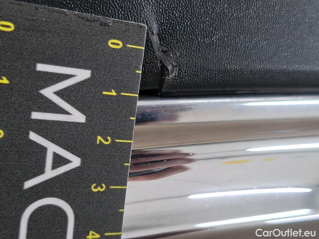  Mercedes  GLA MERCEDES-BENZ  / 2020 / 5P / SUV 2.0  200 D BUSINESS LINE DCT #35