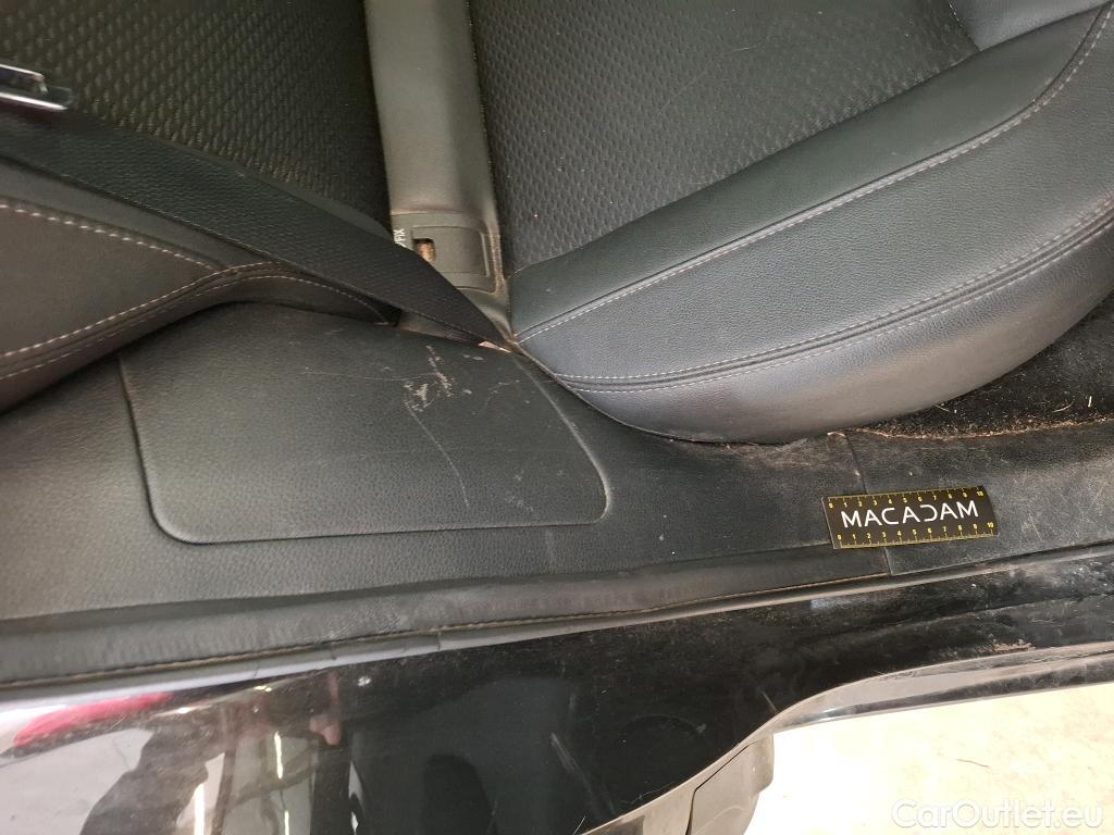  Nissan  Qashqai NISSAN  / 2017 / 5P / Crossover 1.3 DIG-T 140 Tekna #40