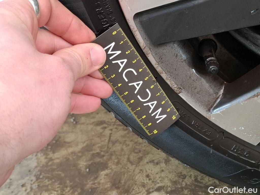  Peugeot  2008  Allure Business 1.2 PureTech 110CV BVA6 E6 #33