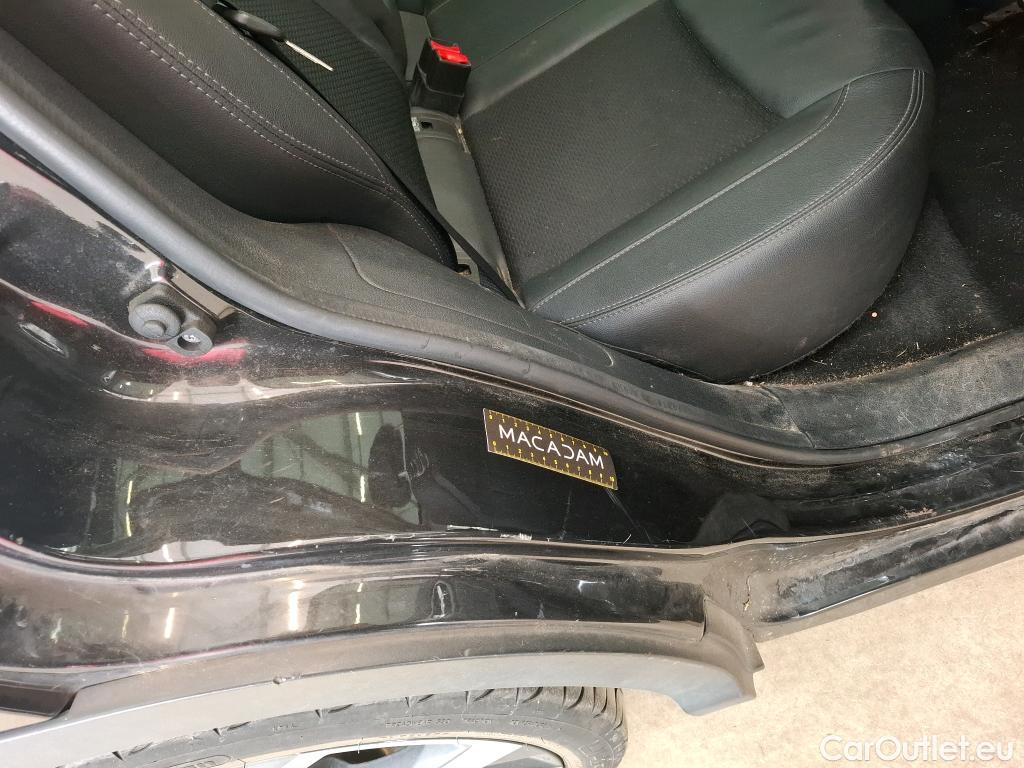  Nissan  Qashqai NISSAN  / 2017 / 5P / Crossover 1.3 DIG-T 140 Tekna #66