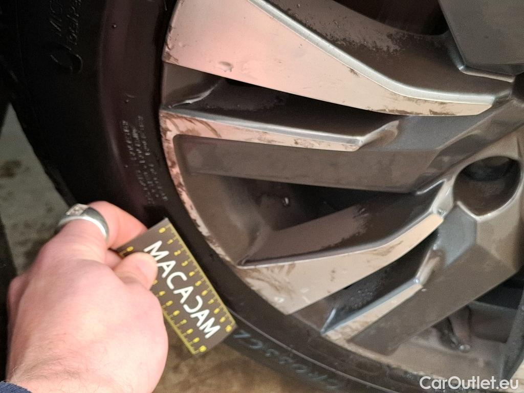  Peugeot  2008  Allure Business 1.2 PureTech 110CV BVA6 E6 #23