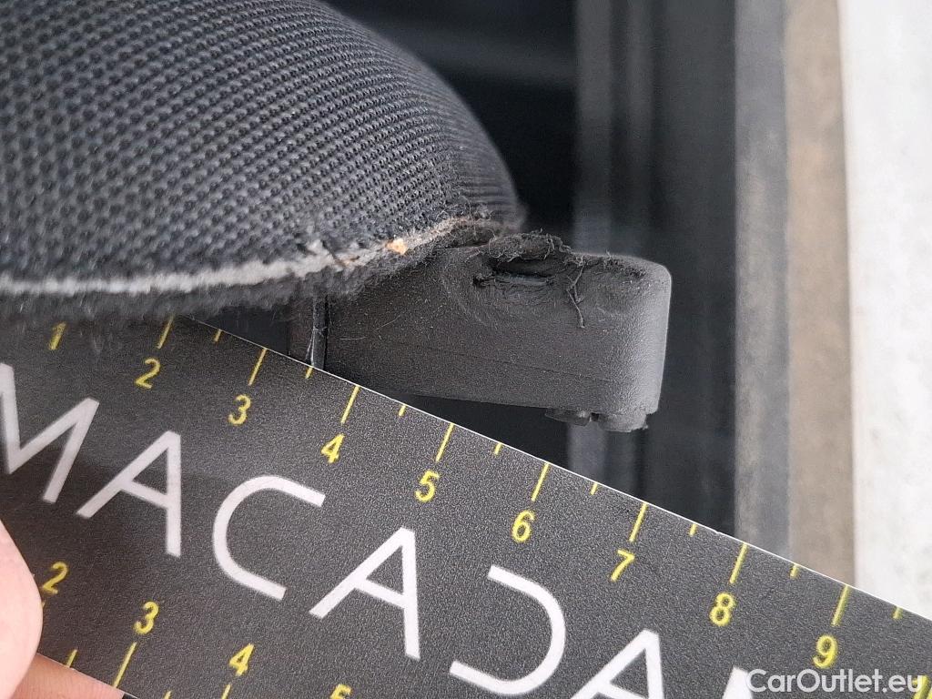  Mercedes  GLA MERCEDES-BENZ  / 2020 / 5P / SUV 2.0  200 D BUSINESS LINE DCT #68