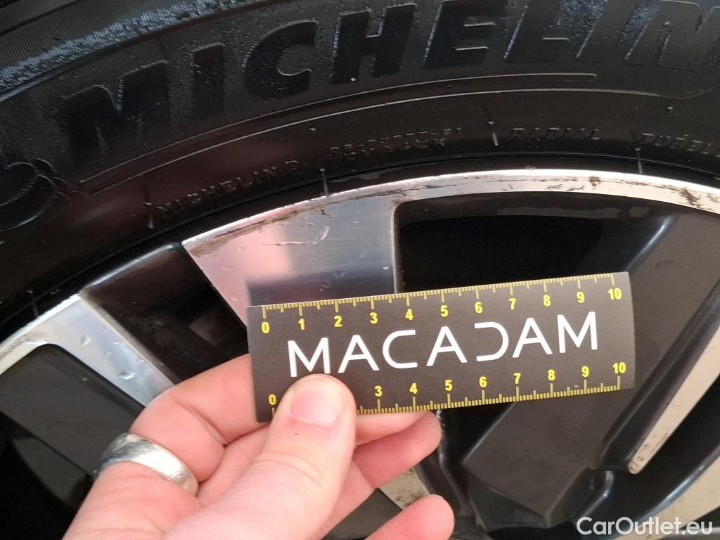  Peugeot  2008  Allure Business 1.2 PureTech 110CV BVA6 E6 #21