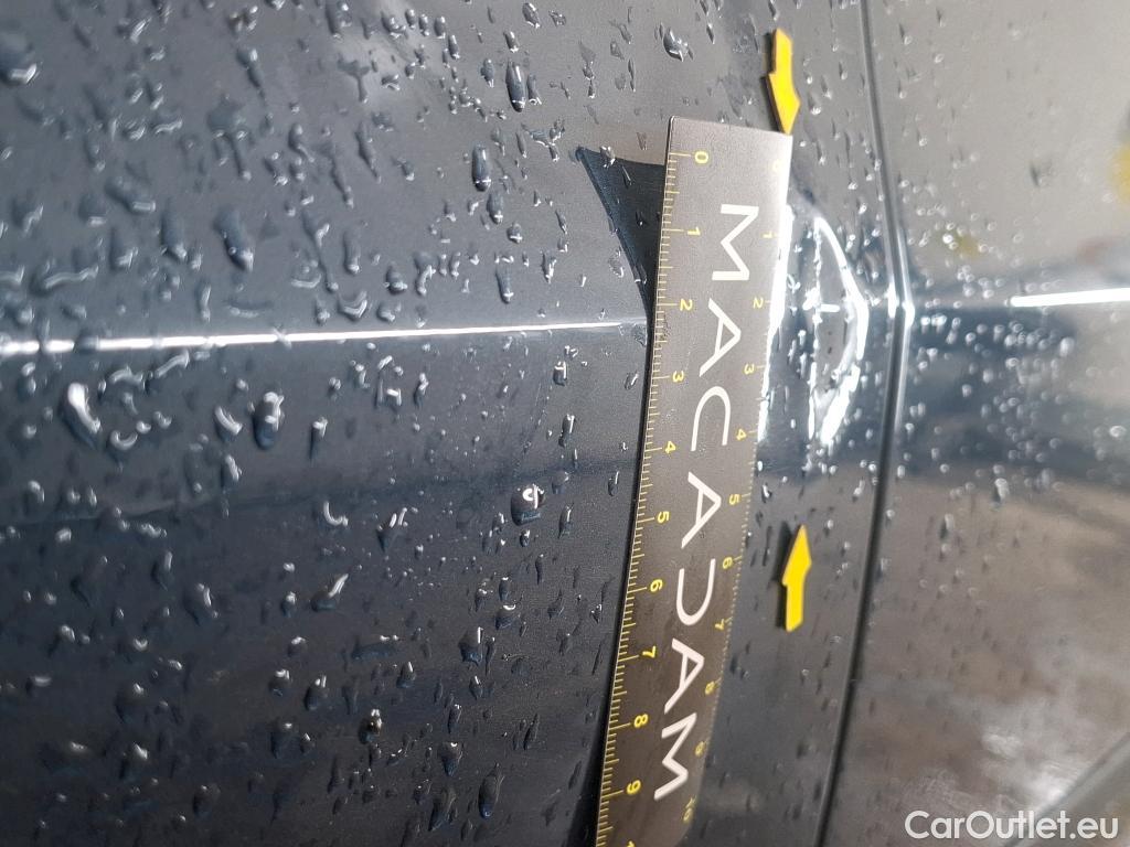  Mercedes  GLA MERCEDES-BENZ  / 2020 / 5P / SUV 1.3  250 e AMG LINE DCT #39