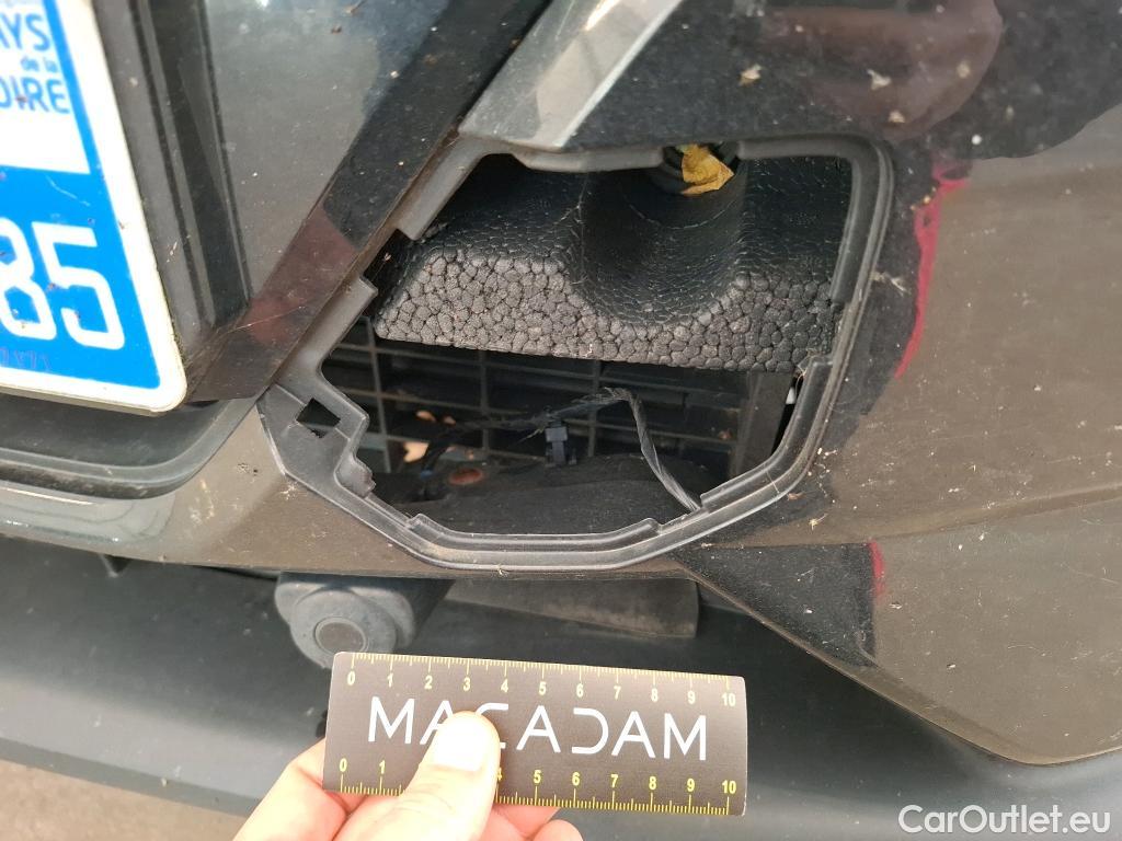  Nissan  Qashqai NISSAN  / 2017 / 5P / Crossover 1.3 DIG-T 140 Tekna #65