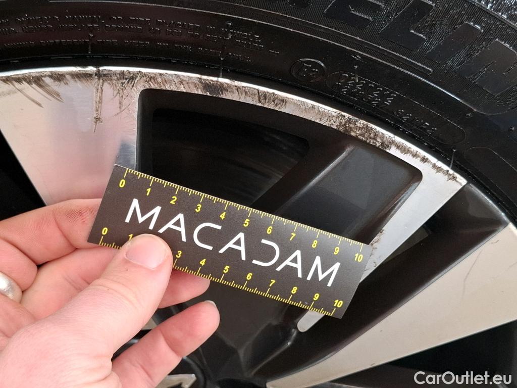  Peugeot  2008  Allure Business 1.2 PureTech 110CV BVA6 E6 #38