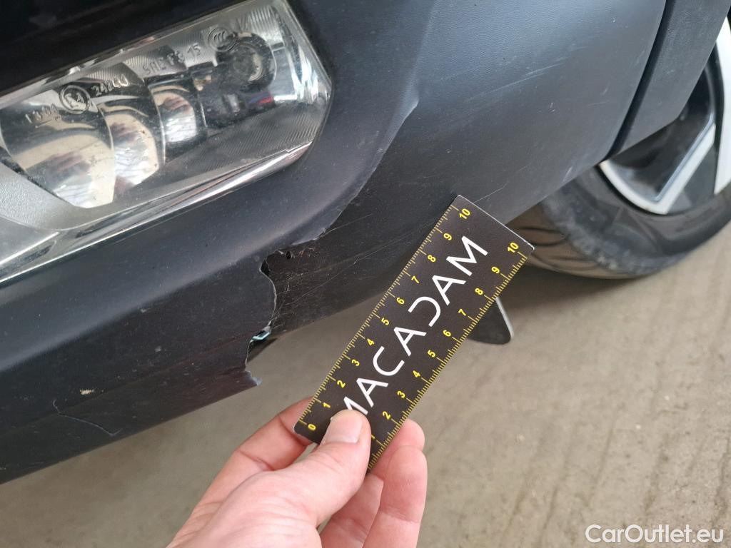  Nissan  Qashqai NISSAN  / 2017 / 5P / Crossover 1.3 DIG-T 140 Tekna #9