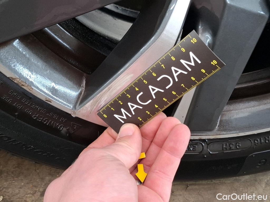  Peugeot  2008  Allure Business 1.2 PureTech 110CV BVA6 E6 #27