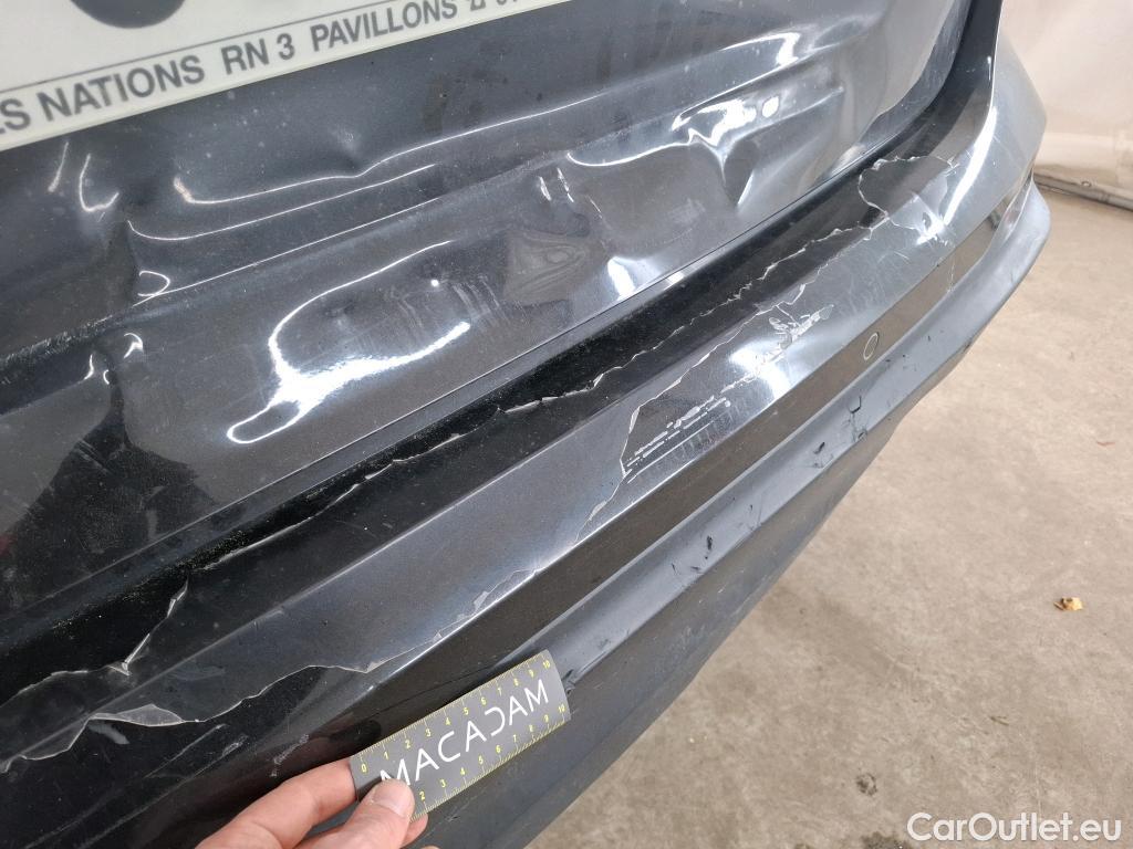  Nissan  Qashqai NISSAN  / 2017 / 5P / Crossover 1.3 DIG-T 140 Tekna #6