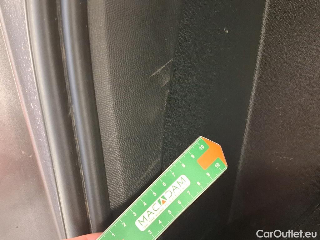  Peugeot  2008  Allure Business 1.5 HDi 130CV BVA8 E6d #23